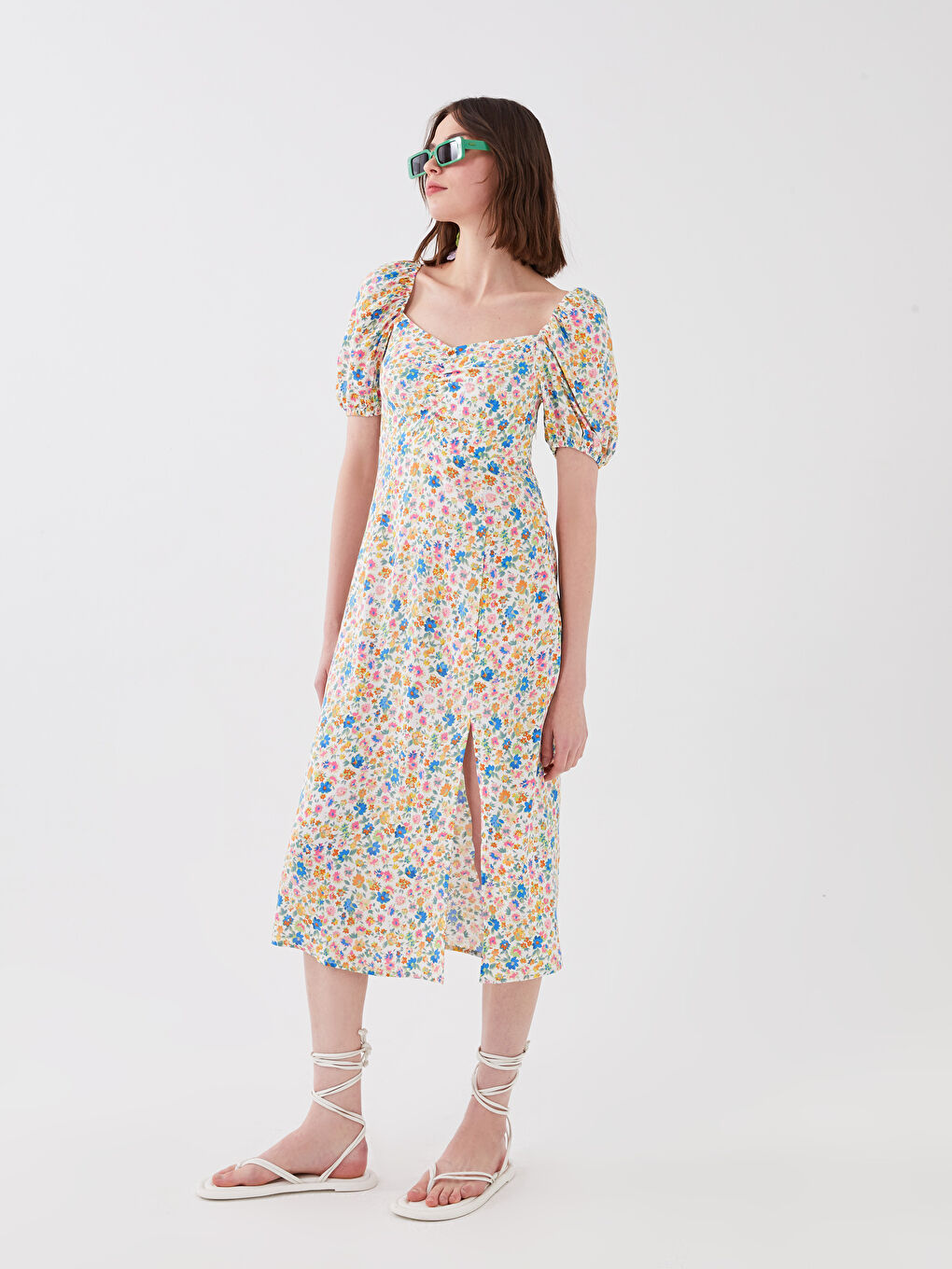 Yeşil Kalp Yaka Çiçekli Kısa Kollu Viskon Kadın Elbise-1