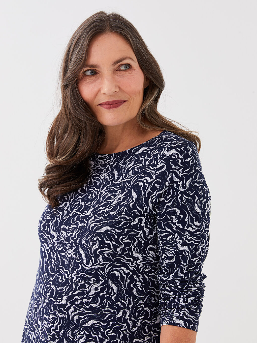 Lacivert Bisiklet Yaka Desenli Uzun Kollu Kadın Bluz-1