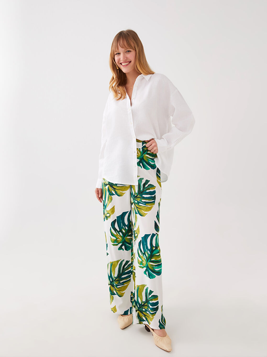 بنطلون بالازو مطبوع بخصر مطاطي للسيدات