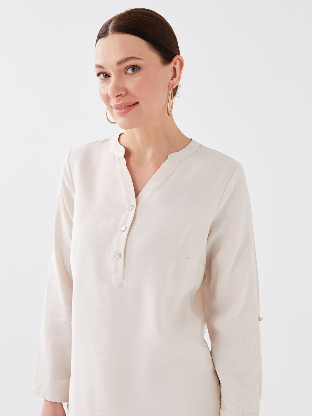 Gri Kaçık Yaka Düz Uzun Kollu Kadın Bluz-1