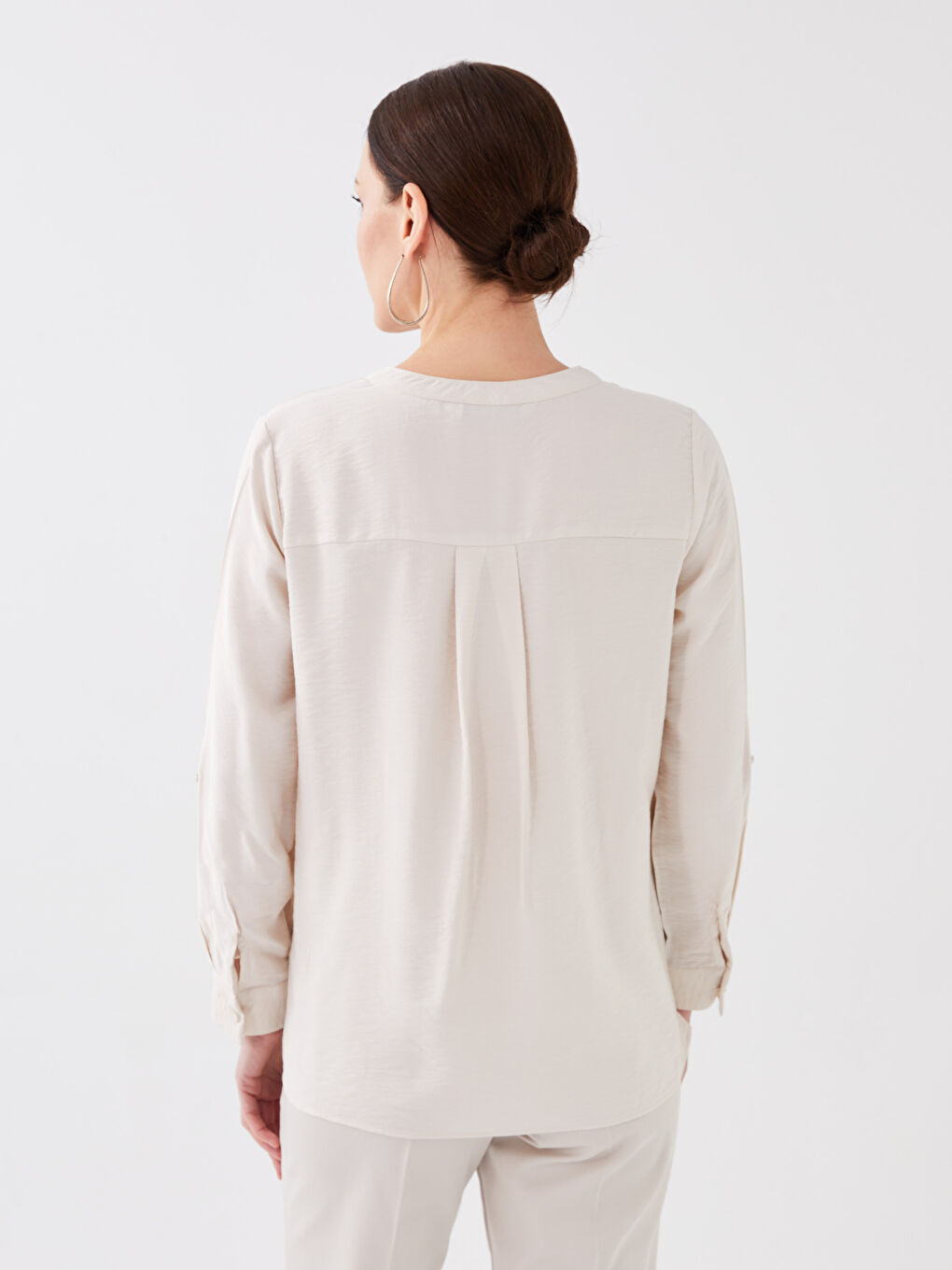 Gri Kaçık Yaka Düz Uzun Kollu Kadın Bluz-4