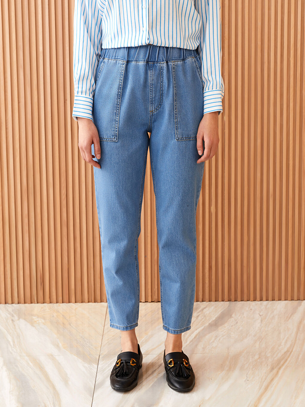 Elasticated Waist Slouchy Fit Women's Jeans-3