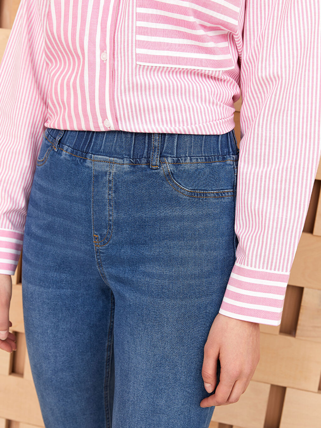 Elasticated Waist Slim Fit Women's Jeans-2