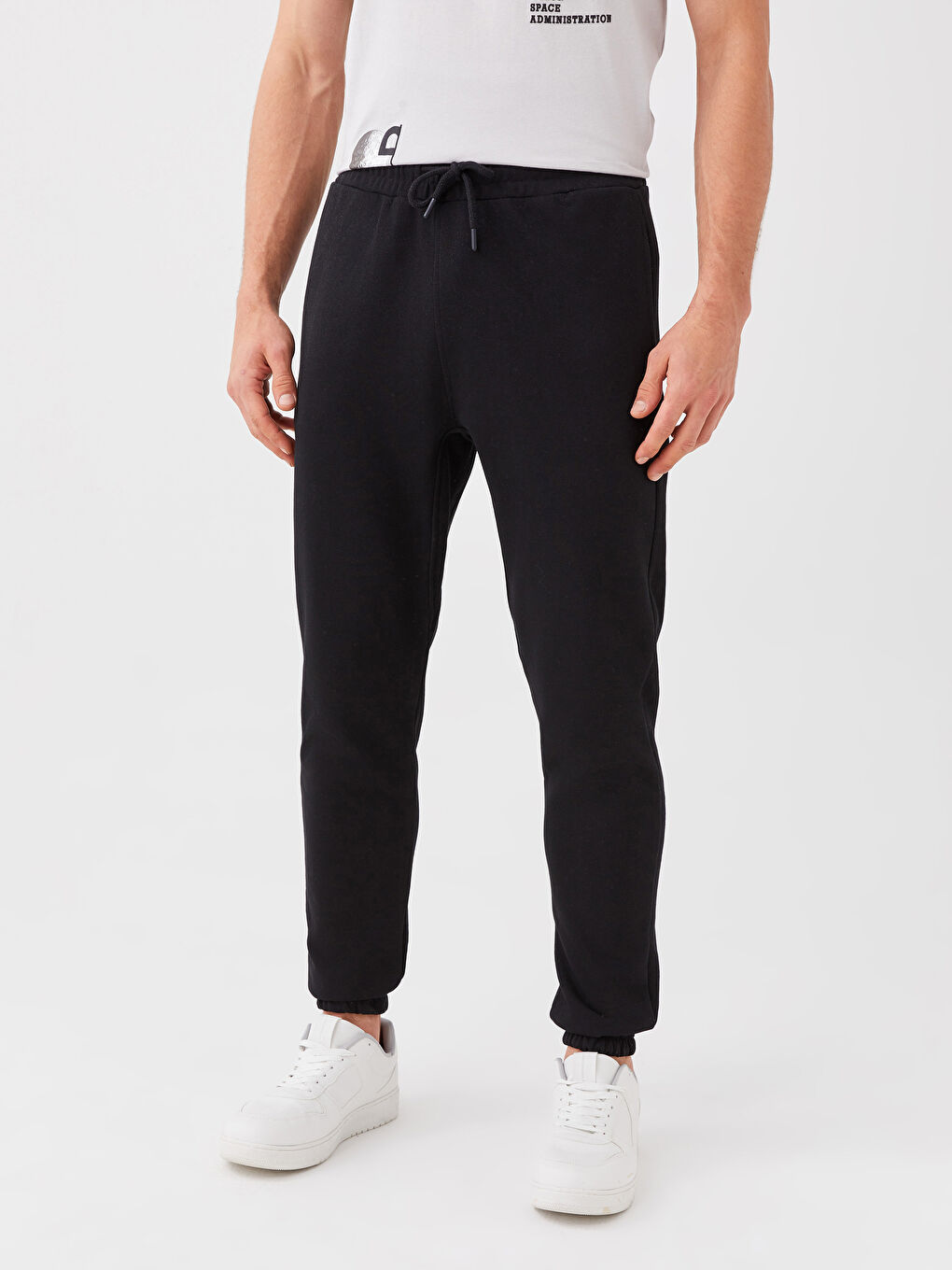 Siyah Standart Kalıp Erkek Jogger Eşofman Altı-3