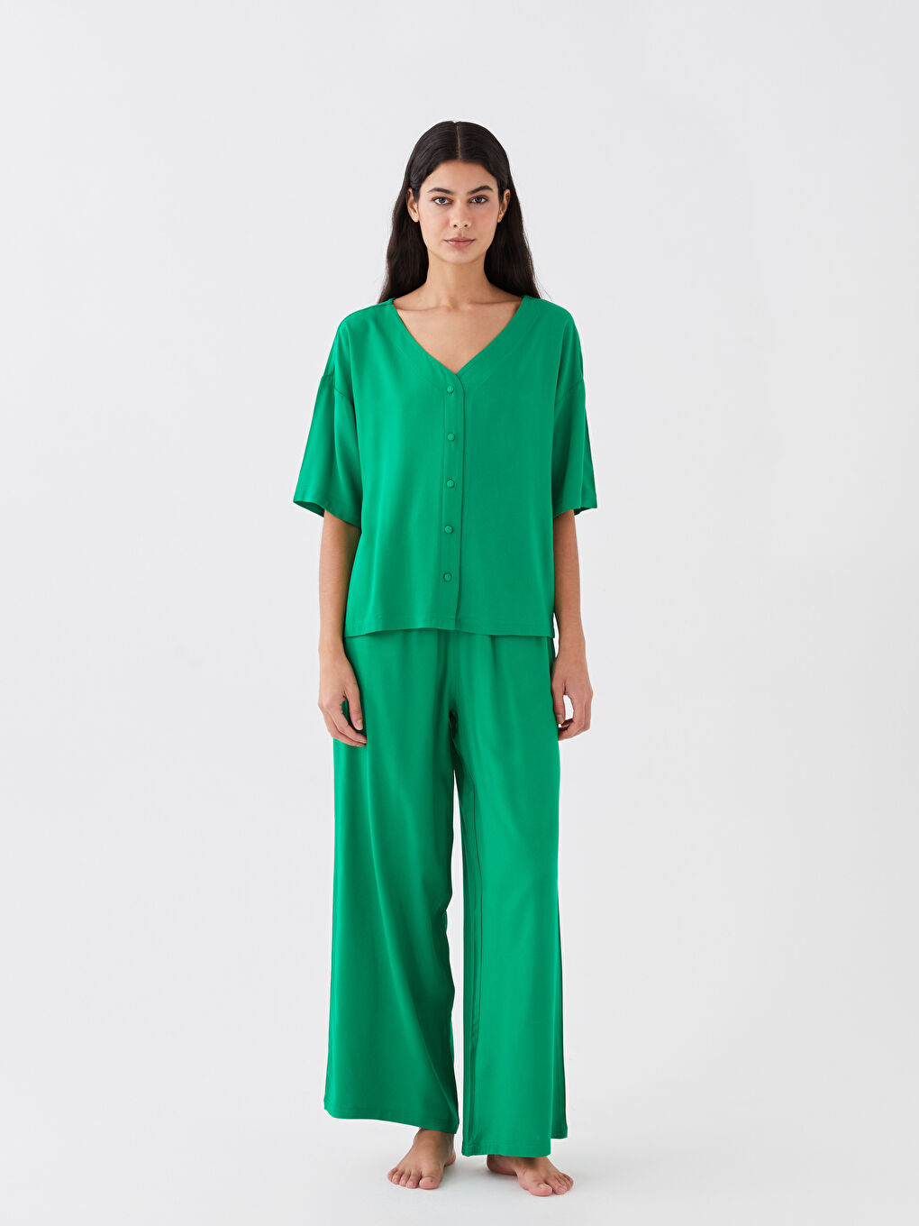 Yeşil V Yaka Kadın Pijama Takımı