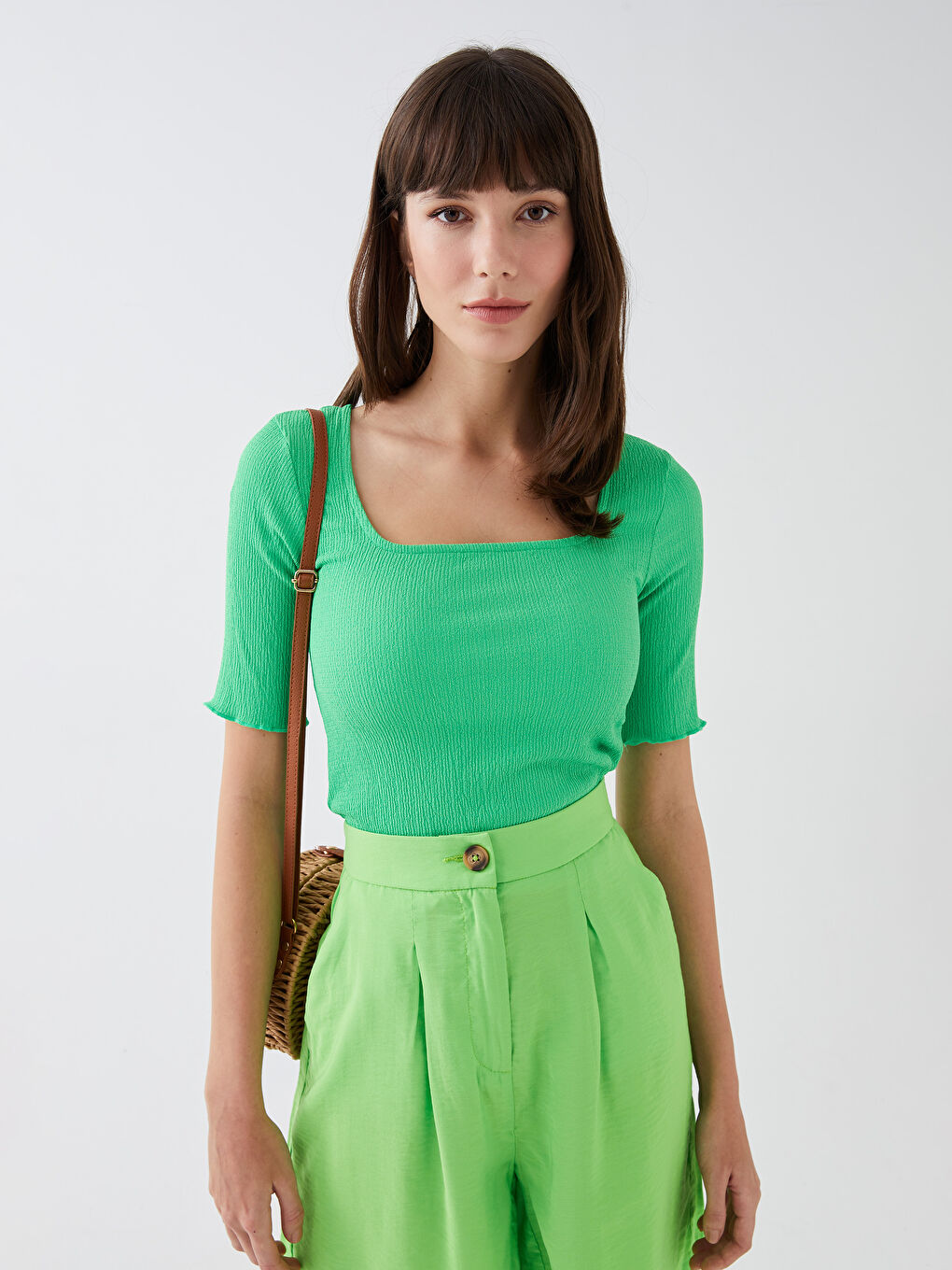 Yeşil Kare Yaka Düz Kısa Kollu Kadın Bluz-1