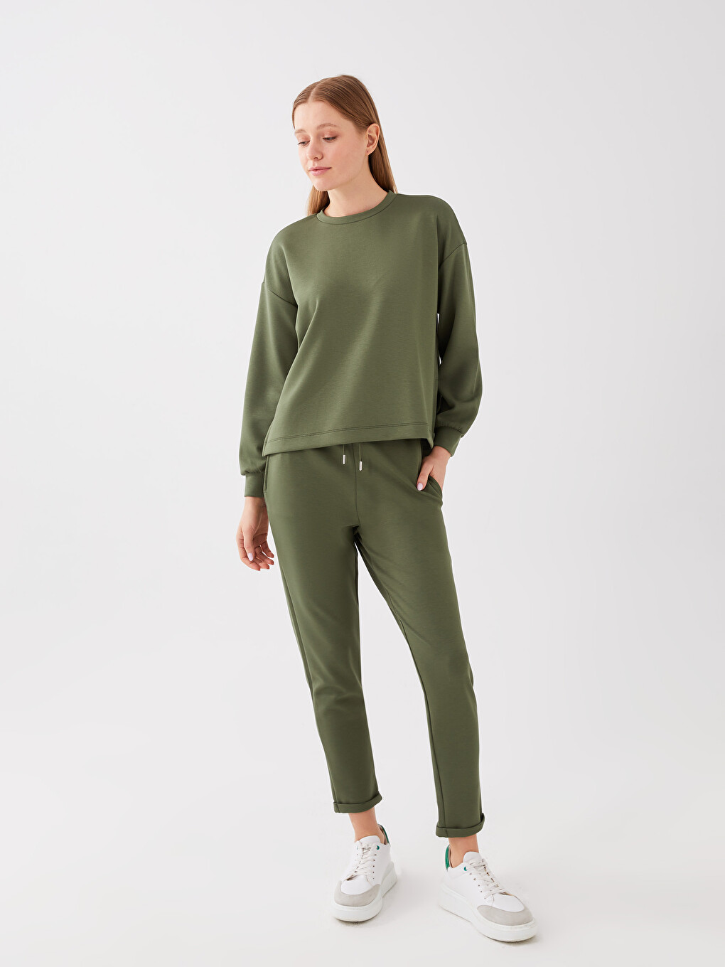 Women's Elastic Waist Straight Sweatpants-1