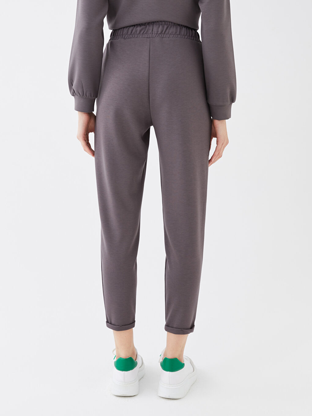 LC Waikiki Women's Elasticated Waist Plain Sweatpants -S3DH11Z8-HMC