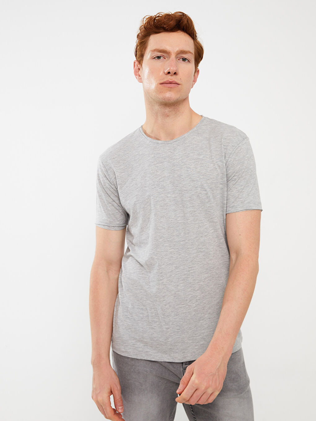 Gri Bisiklet Yaka Kısa Kollu Erkek Tişört-1