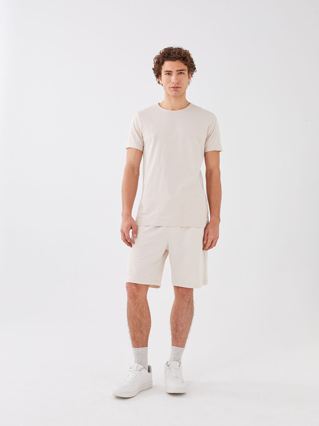 Bej Bisiklet Yaka Kısa Kollu Erkek Tişört-2