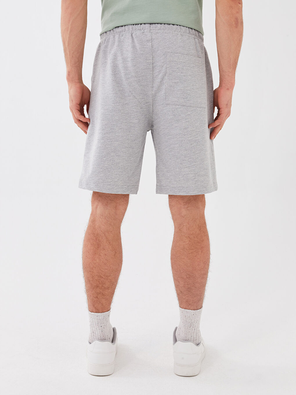 Gri Standart Kalıp Beli Lastikli Erkek Şort-4
