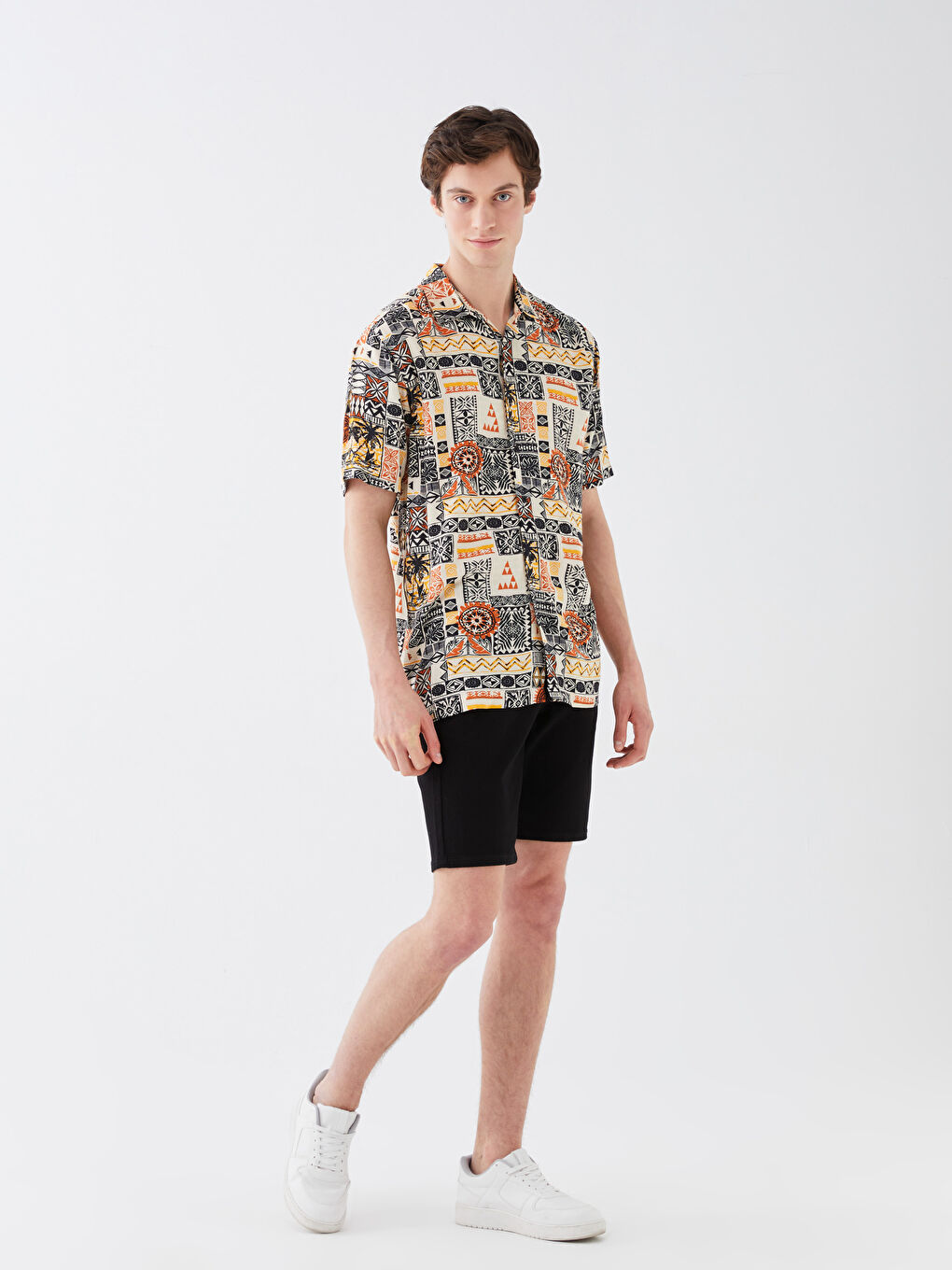 Bej Regular Fit Kısa Kollu Desenli Viskon Erkek Gömlek-2