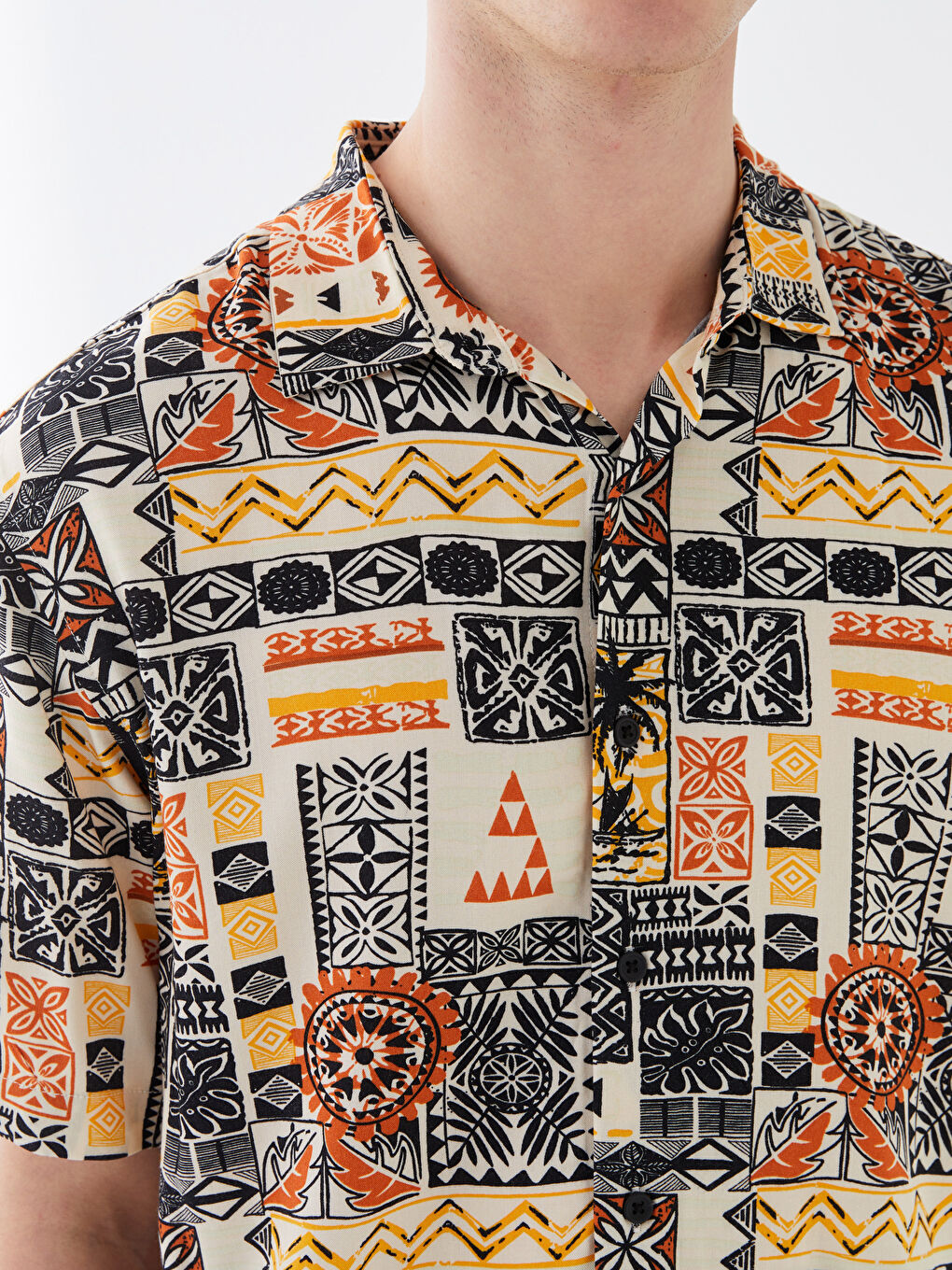 Bej Regular Fit Kısa Kollu Desenli Viskon Erkek Gömlek-3