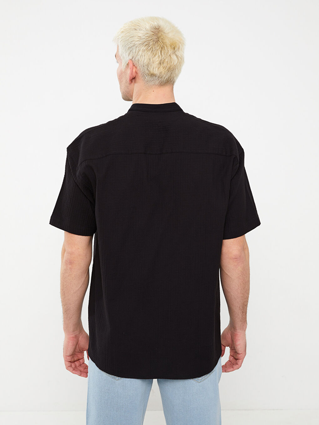 Siyah Rahat Kalıp Kısa Kollu Erkek Gömlek-4