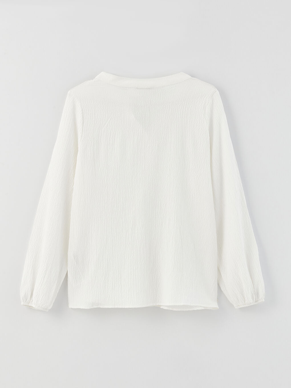 بلوزة نسائية واسعة الحجم بأكمام طويلة وياقة مقصوصة سادة-6