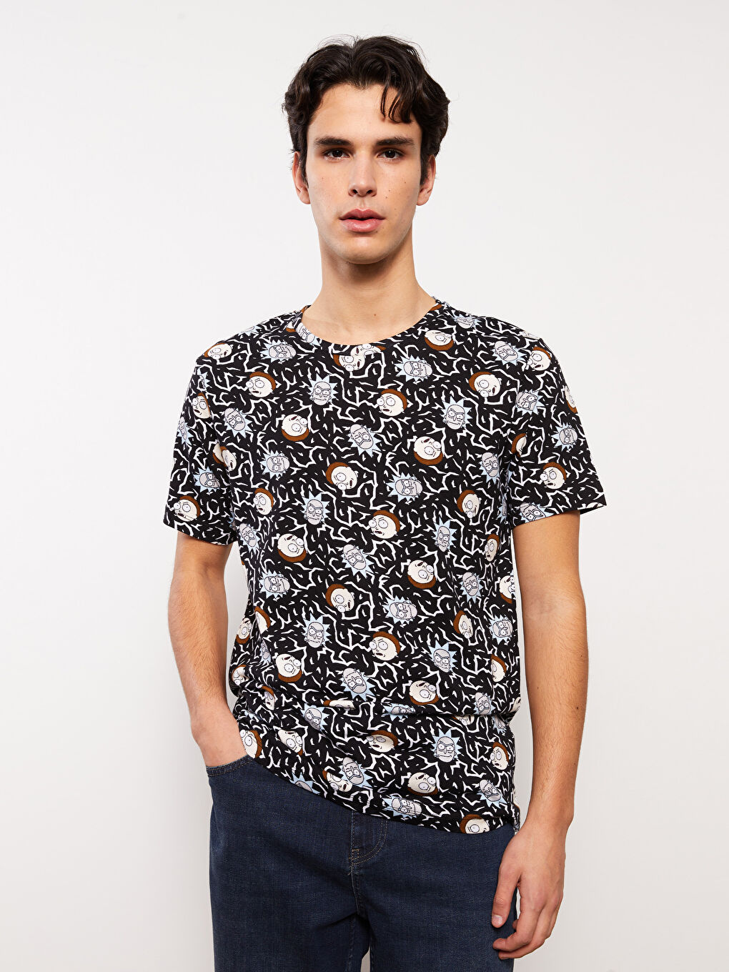 მრგვალი საყელო მოკლე სახელო რიკ და მორტი ნაბეჭდი ჟერსი მამაკაცებისთვის მაისური