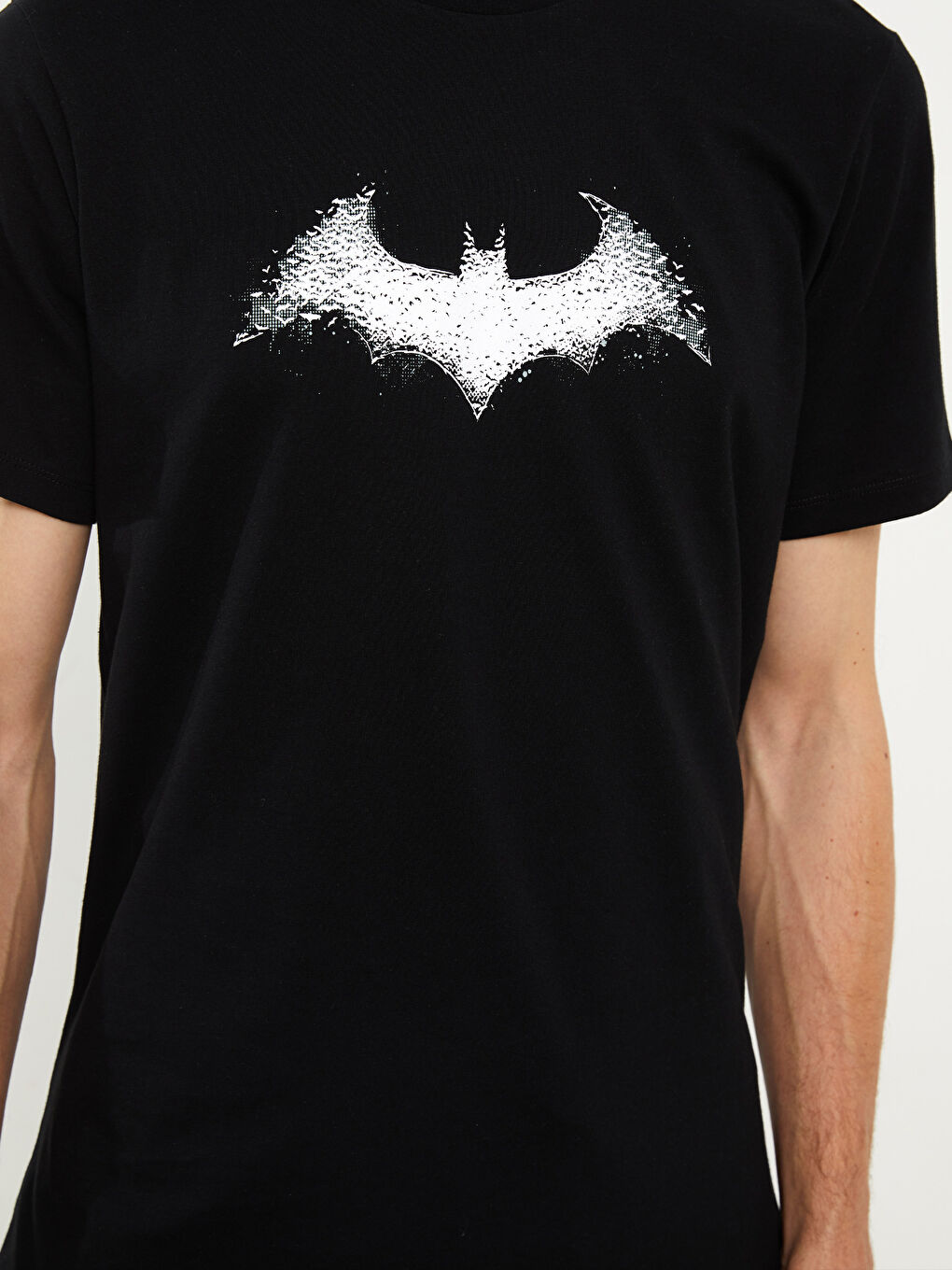 Siyah Bisiklet Yaka Kısa Kollu Batman Baskılı Penye Erkek Tişört-3