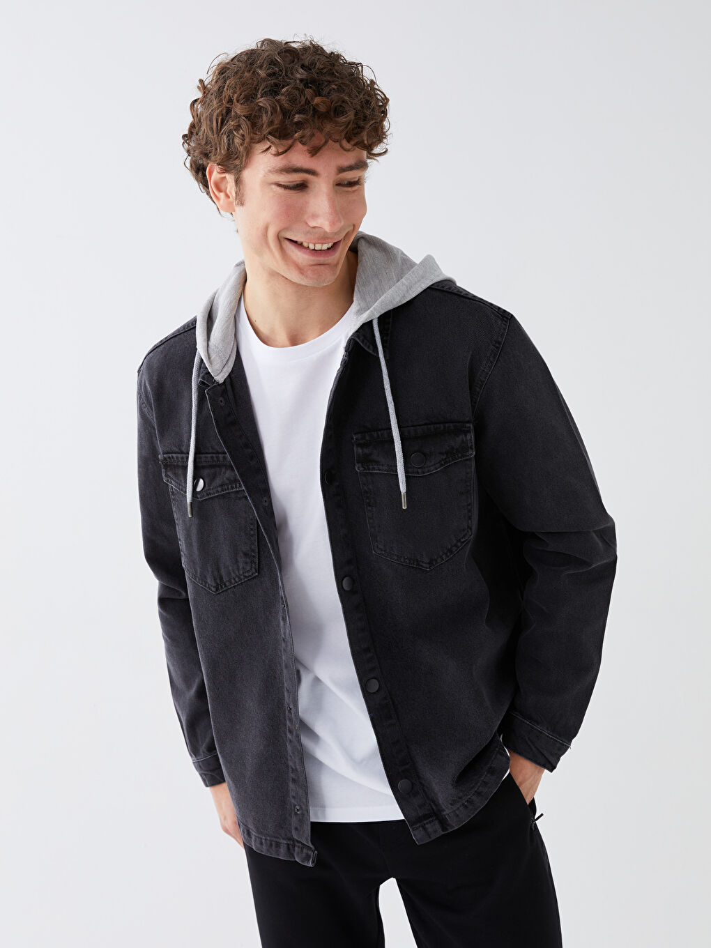 XSIDE Джинсовая куртка мужская стандартного кроя с капюшоном