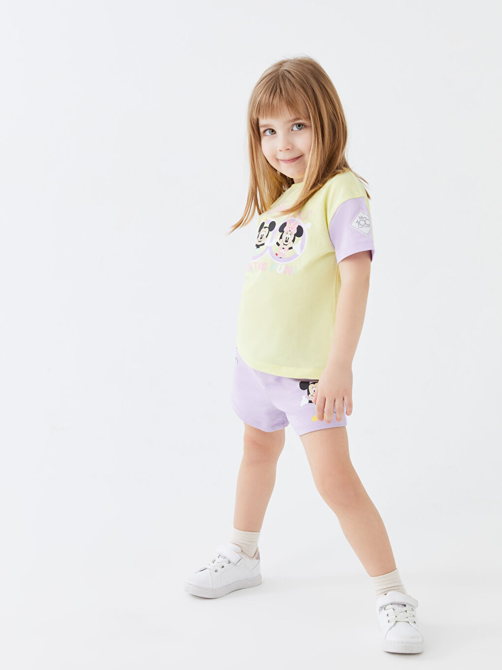 LCW baby Crew Neck Short Sleeve Minnie Mouse Printed Baby Girl T-Shirt and Shorts 2-Piece Set -S3DJ57Z1-FPM