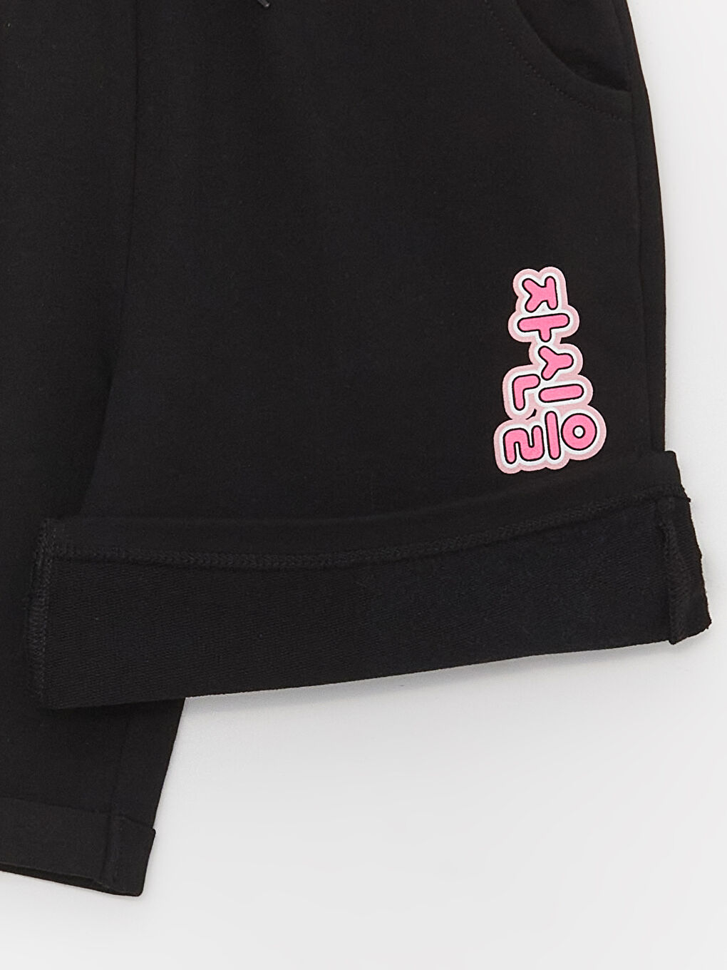 Siyah Beli Lastikli Baskılı Kız Çocuk Şort-3