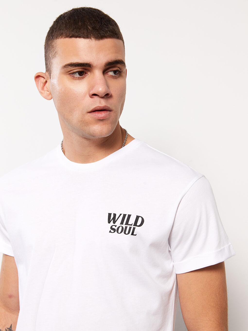 Beyaz Bisiklet Yaka Kısa Kollu Baskılı Penye Erkek Tişört-2