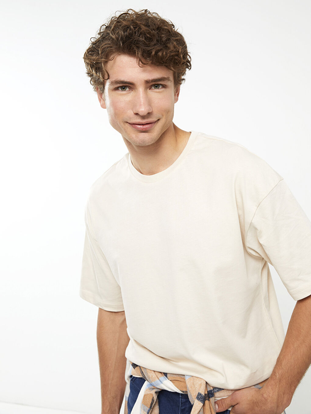 მრგვალი საყელო ჟერსი მამაკაცის მაისური