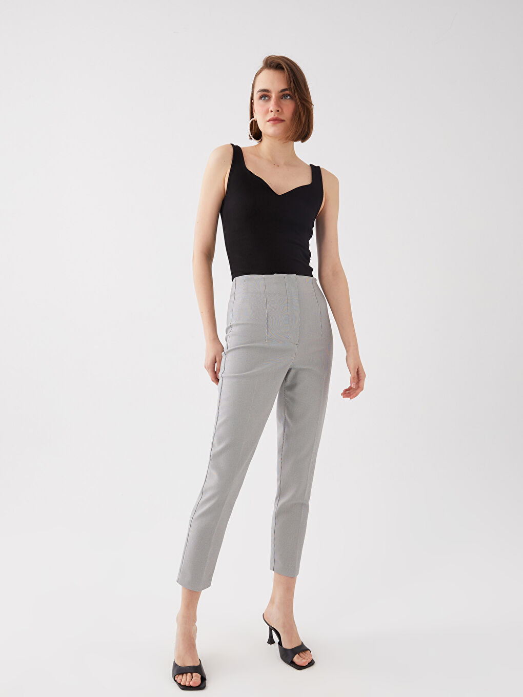 Siyah Yüksek Bel Standart Kalıp Kadın Pantolon-1