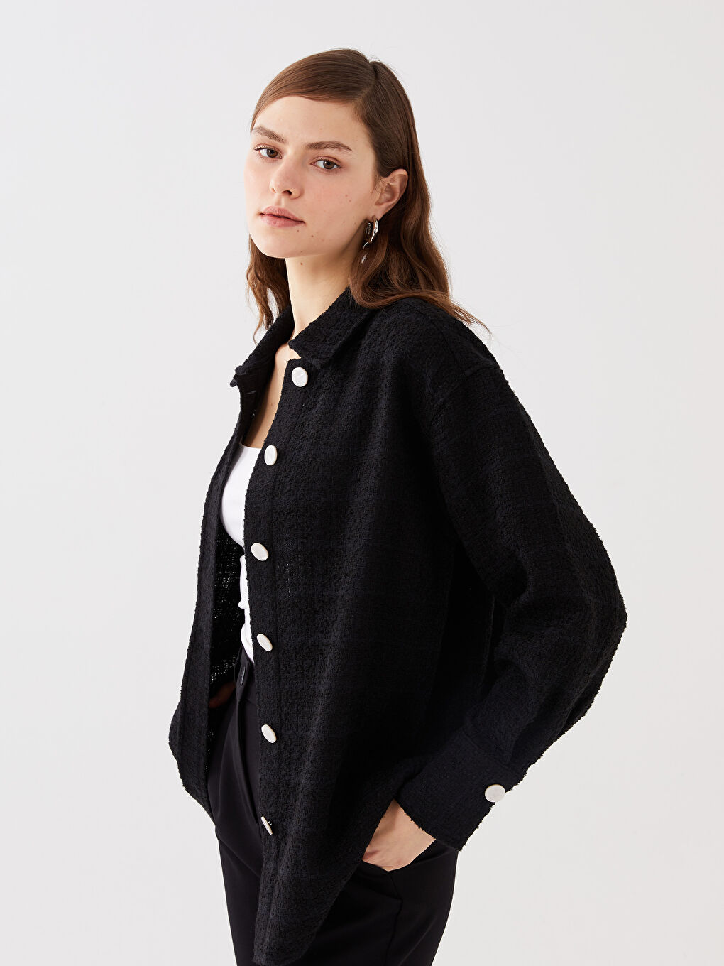 Узорчатая рубашка-пиджак оверсайз с длинным рукавом для женщин