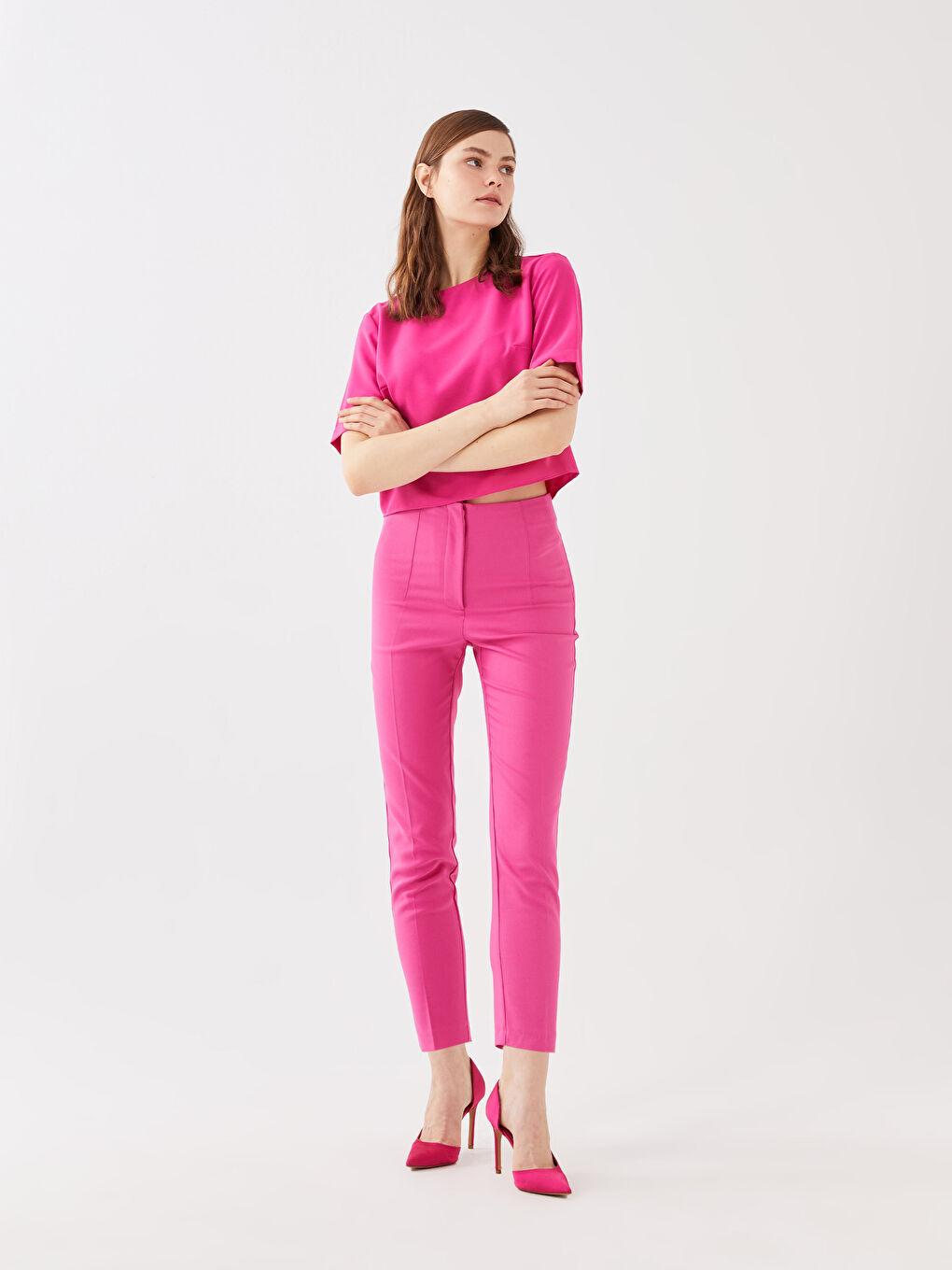 ქალებისთვის სტანდარტული მორგების უბრალო შარვალი-1