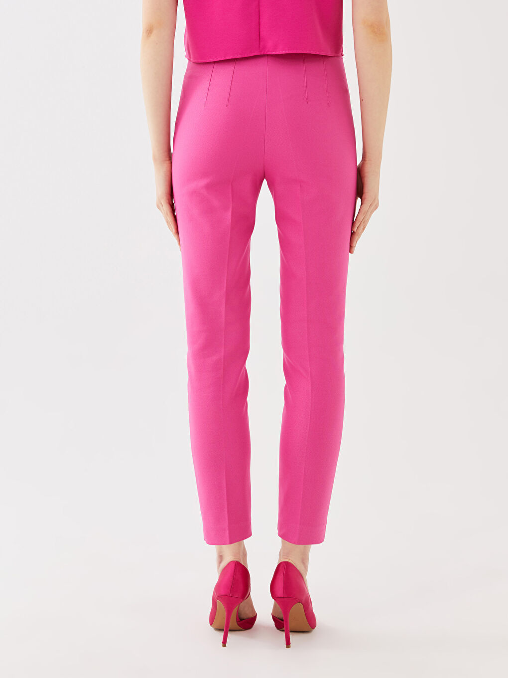 ქალებისთვის სტანდარტული მორგების უბრალო შარვალი-4