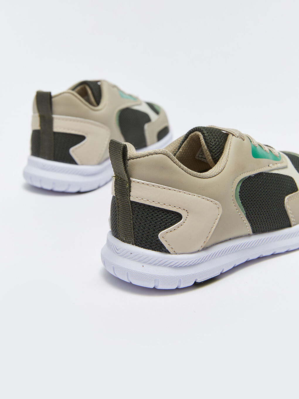 سنيكرز أولاد رضع ببلوك الألوان وأربطة جزم-4