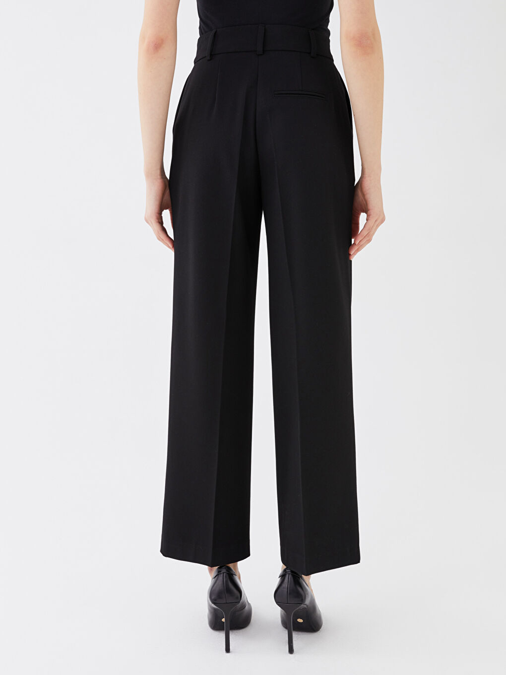 Siyah Kadın Yüksek Bel Rahat Kalıp Düz Pantolon-4