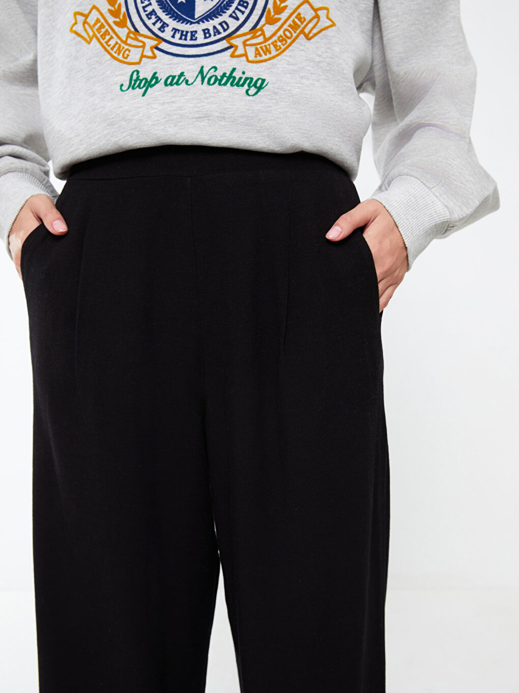 Siyah Kadın Beli Lastikli Düz Pantolon-2