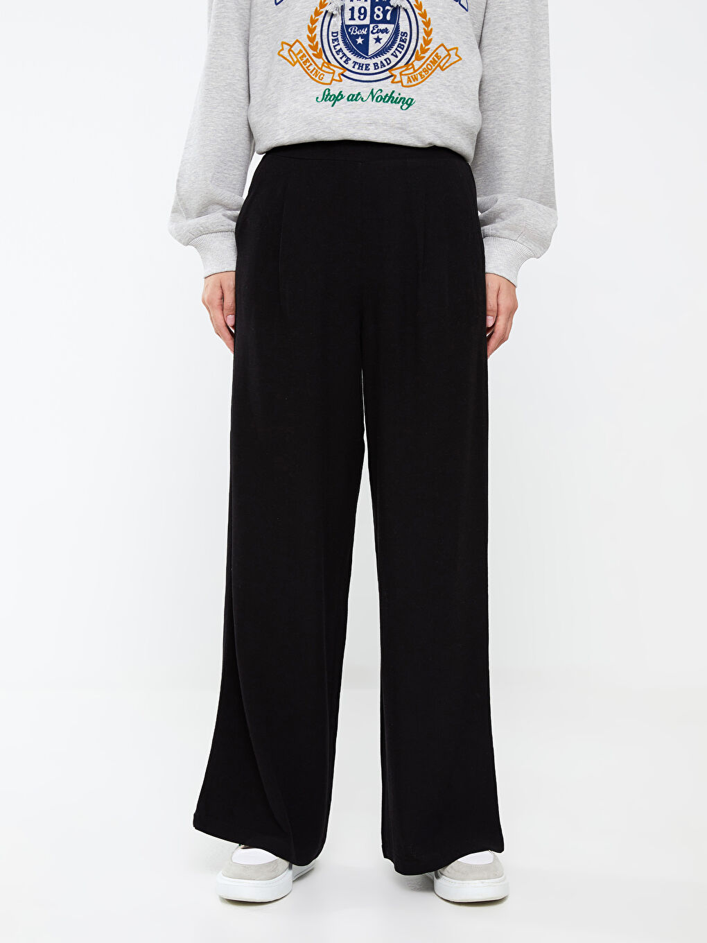 Siyah Kadın Beli Lastikli Düz Pantolon-3