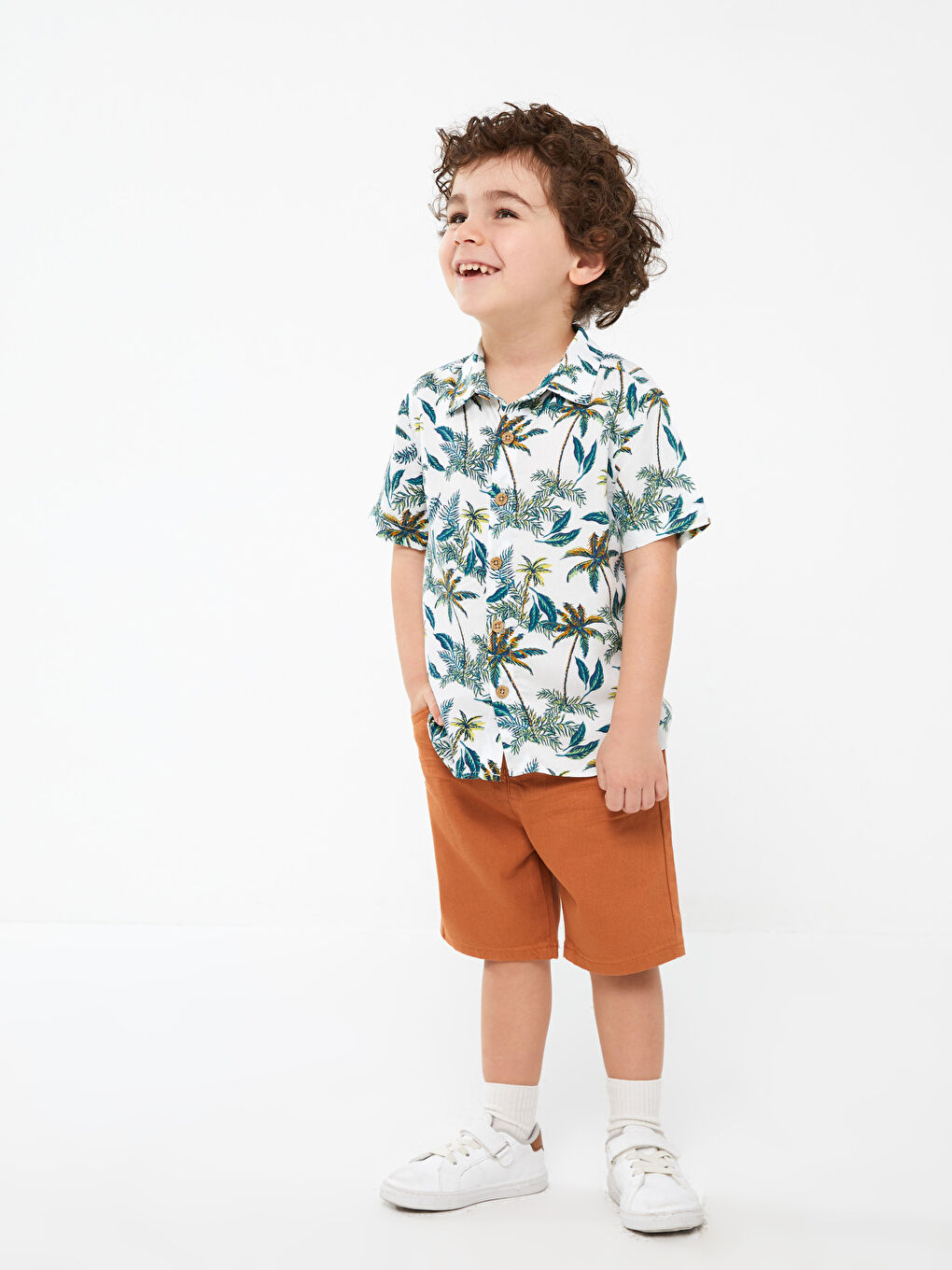 Kahverengi Basic Erkek Bebek Jean Şort