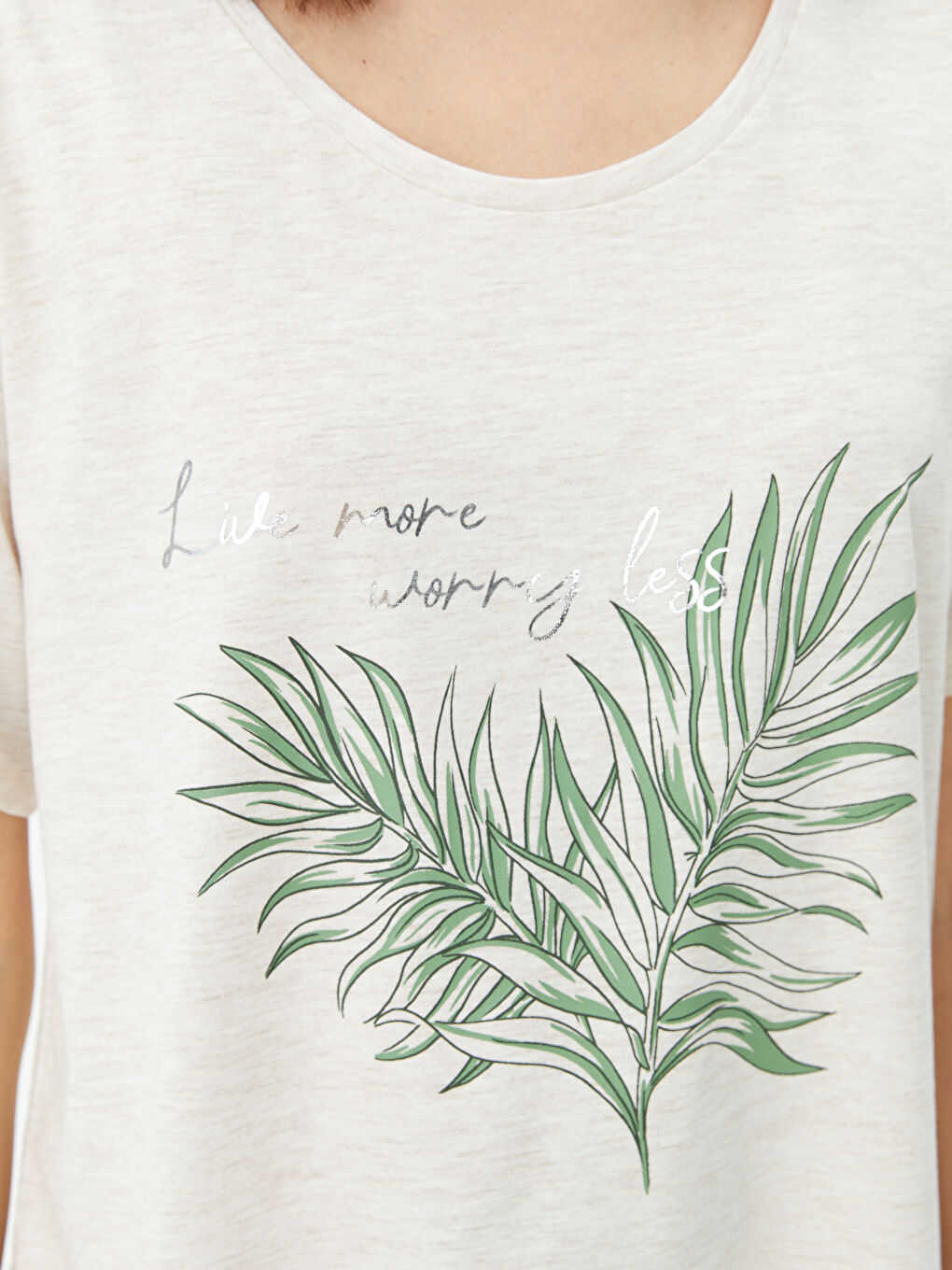 طقم بيجامة كابري كم قصير مطبوع بياقة دائرية للسيدات-3