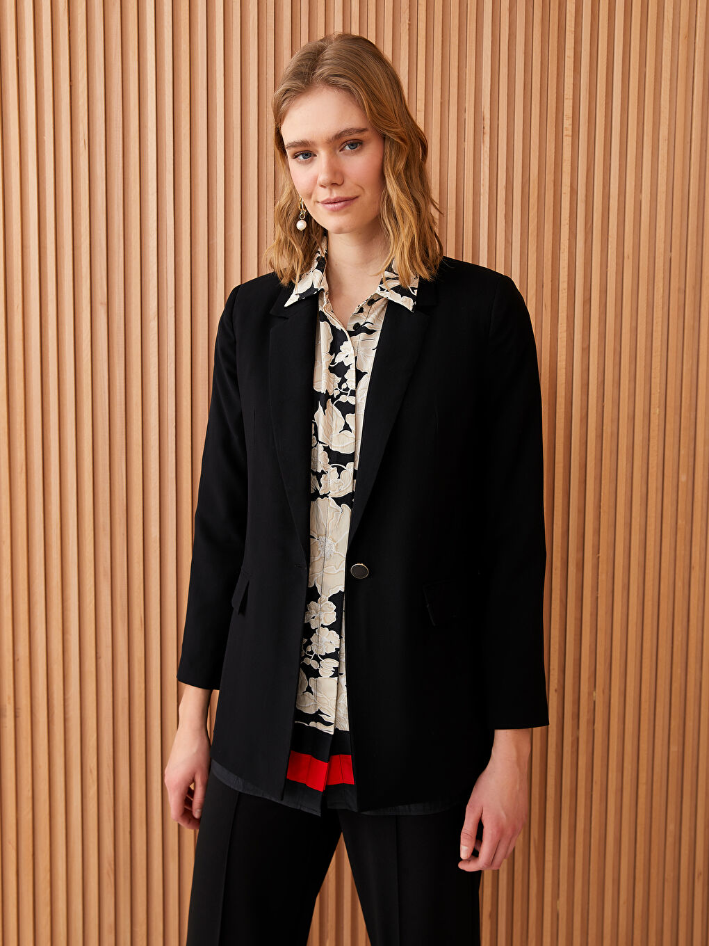 Siyah Düz Uzun Kollu Kadın Ceket