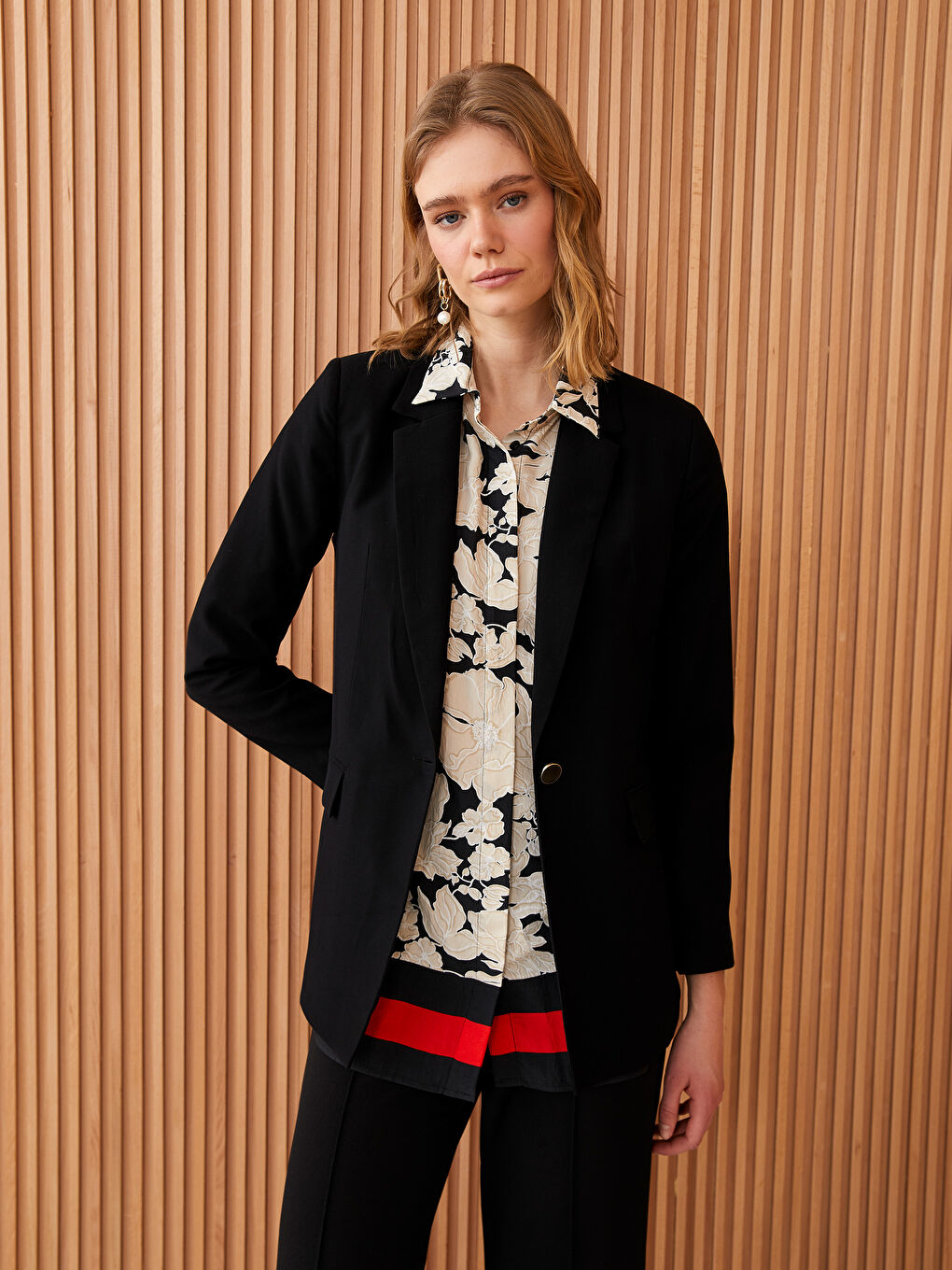 Siyah Düz Uzun Kollu Kadın Ceket-1