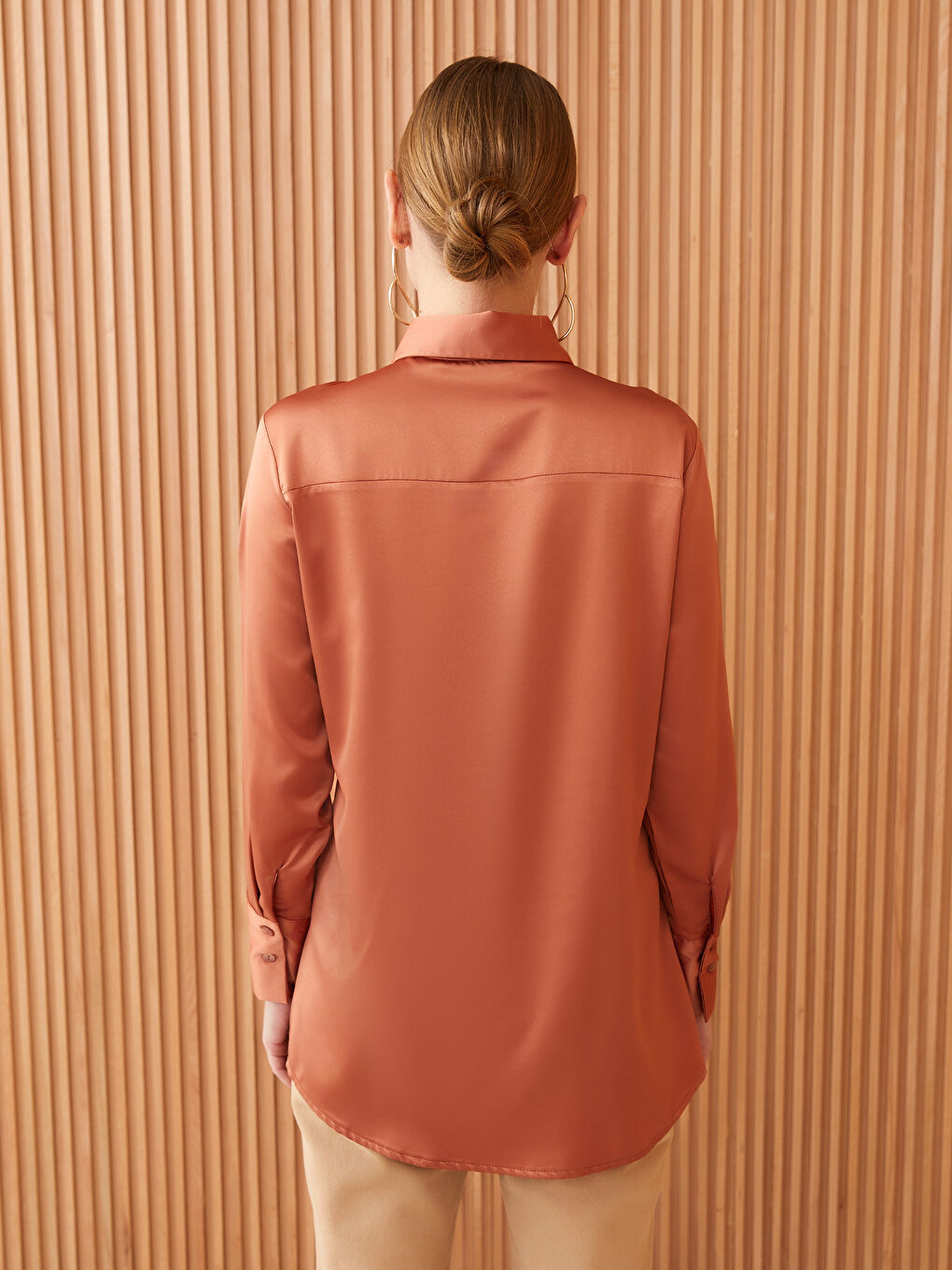 قميص تونيك ساتان كم طويل سادة للسيدات-4