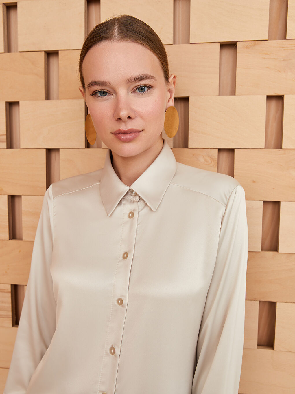 Bej Düz Uzun Kollu Saten Kadın Gömlek Tunik-2