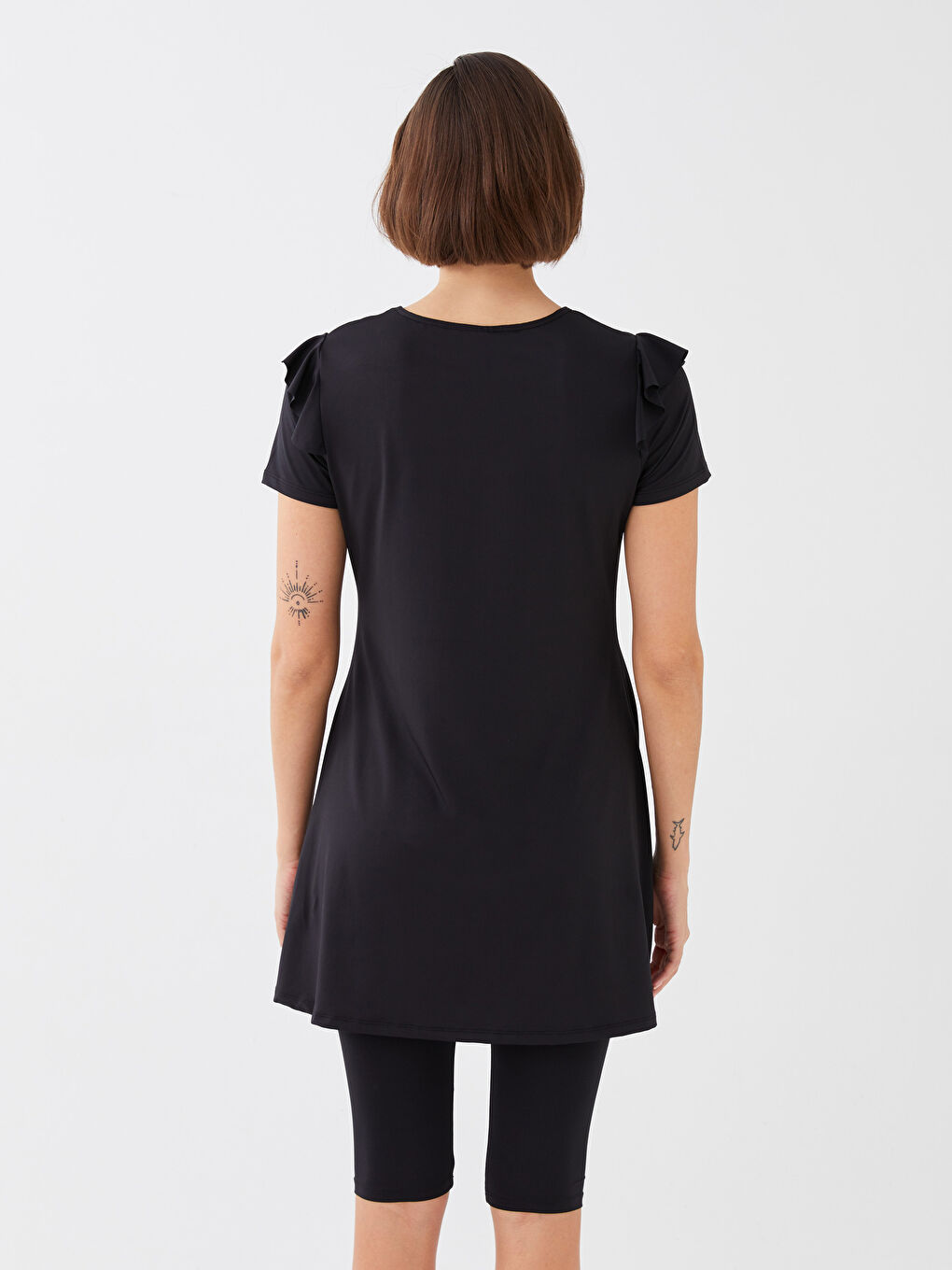 Siyah Bisiklet Yaka Düz Kısa Kollu Kadın Mayo Takımı-4