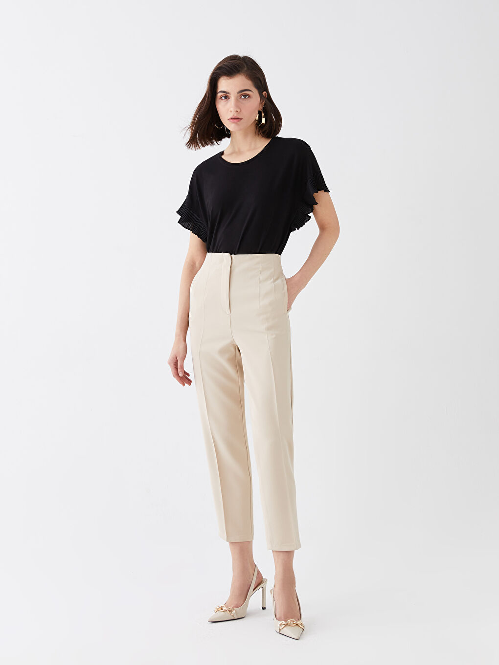 Bej Kadın Havuç Kesim Düz Pantolon