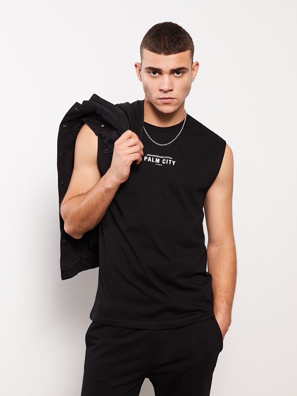 Siyah Bisiklet Yaka Baskılı Penye Erkek Kolsuz Tişört