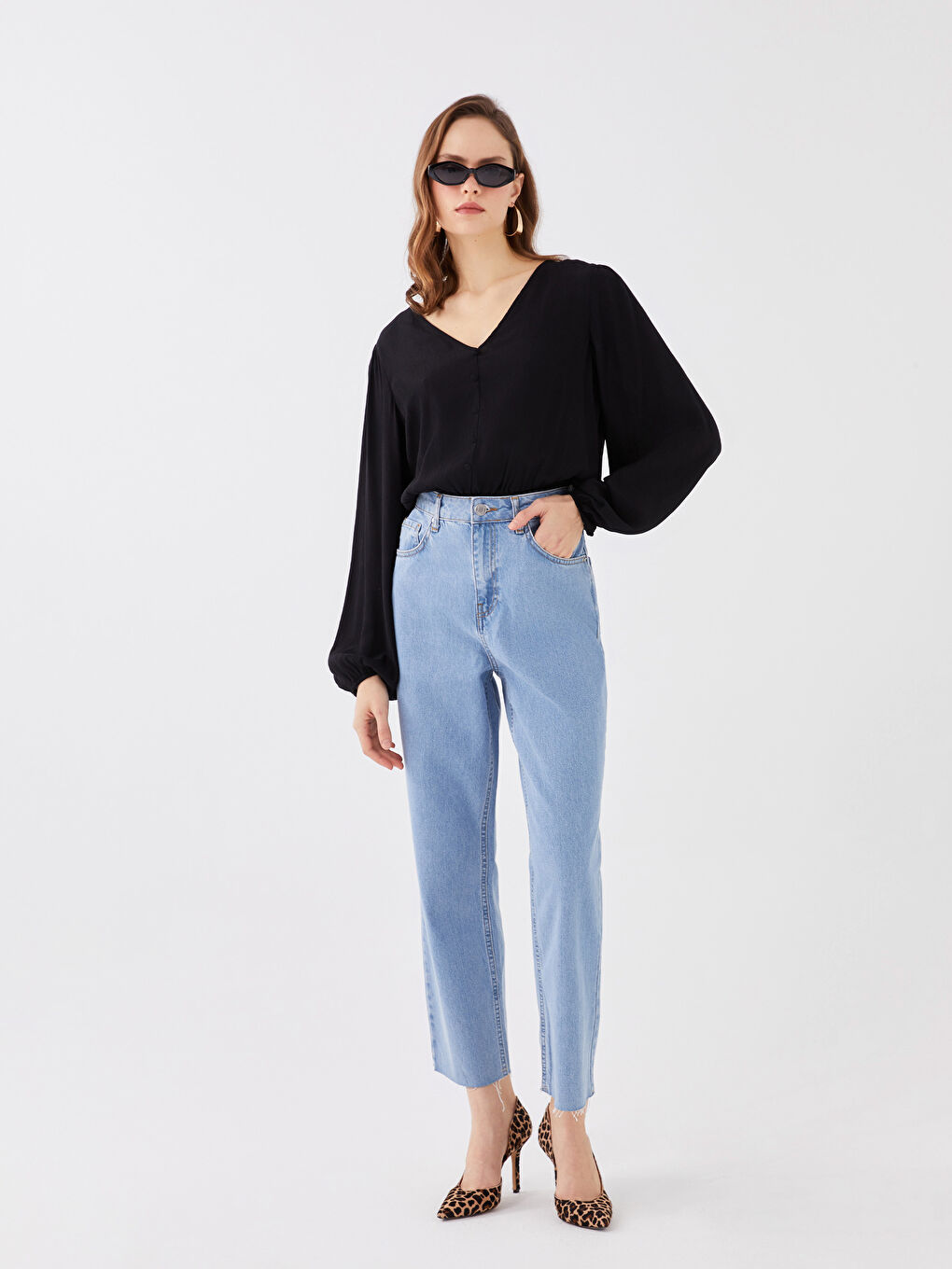 Siyah V Yaka Düz Uzun Kollu Kadın Bluz-2