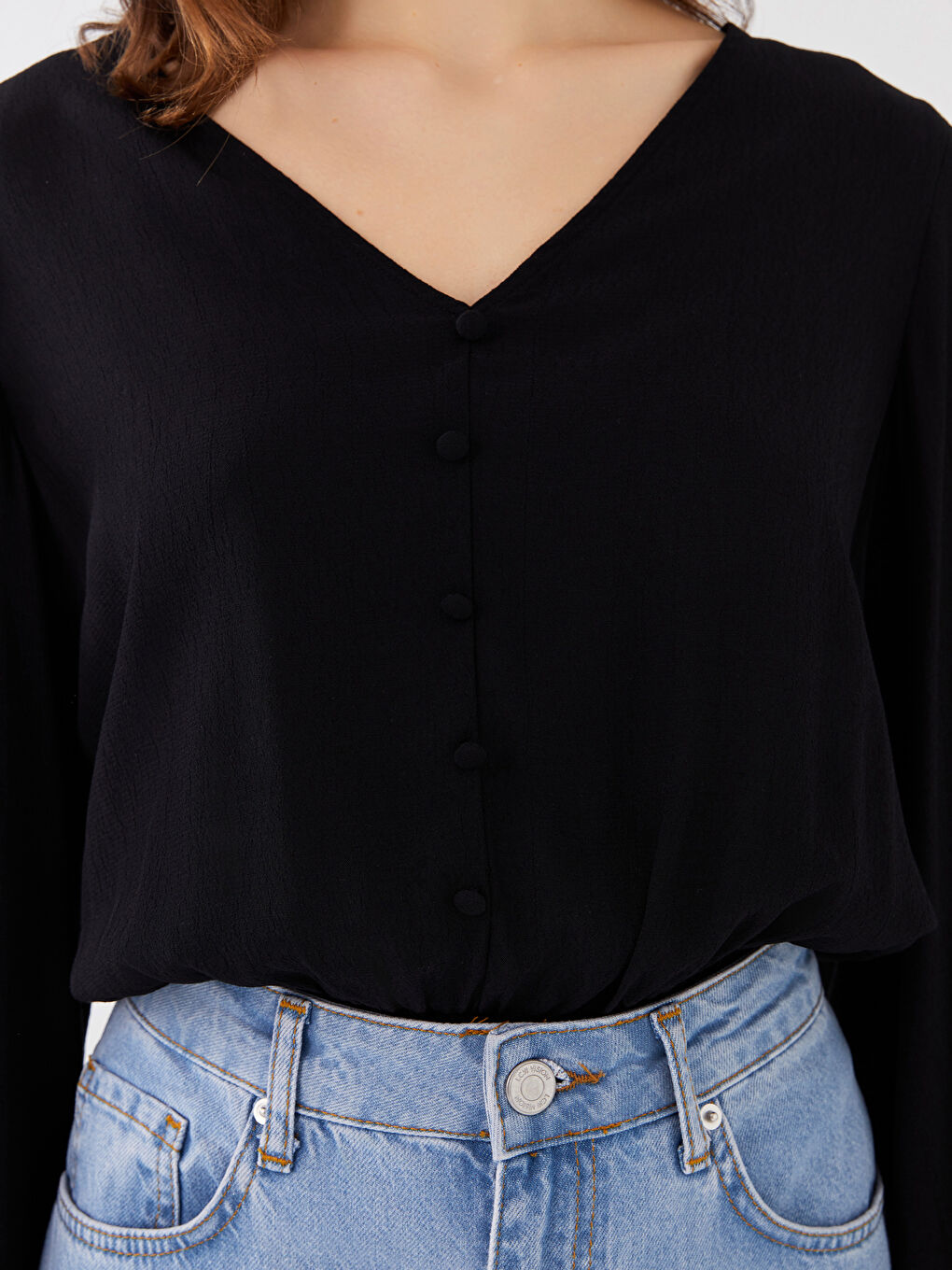 Siyah V Yaka Düz Uzun Kollu Kadın Bluz-3