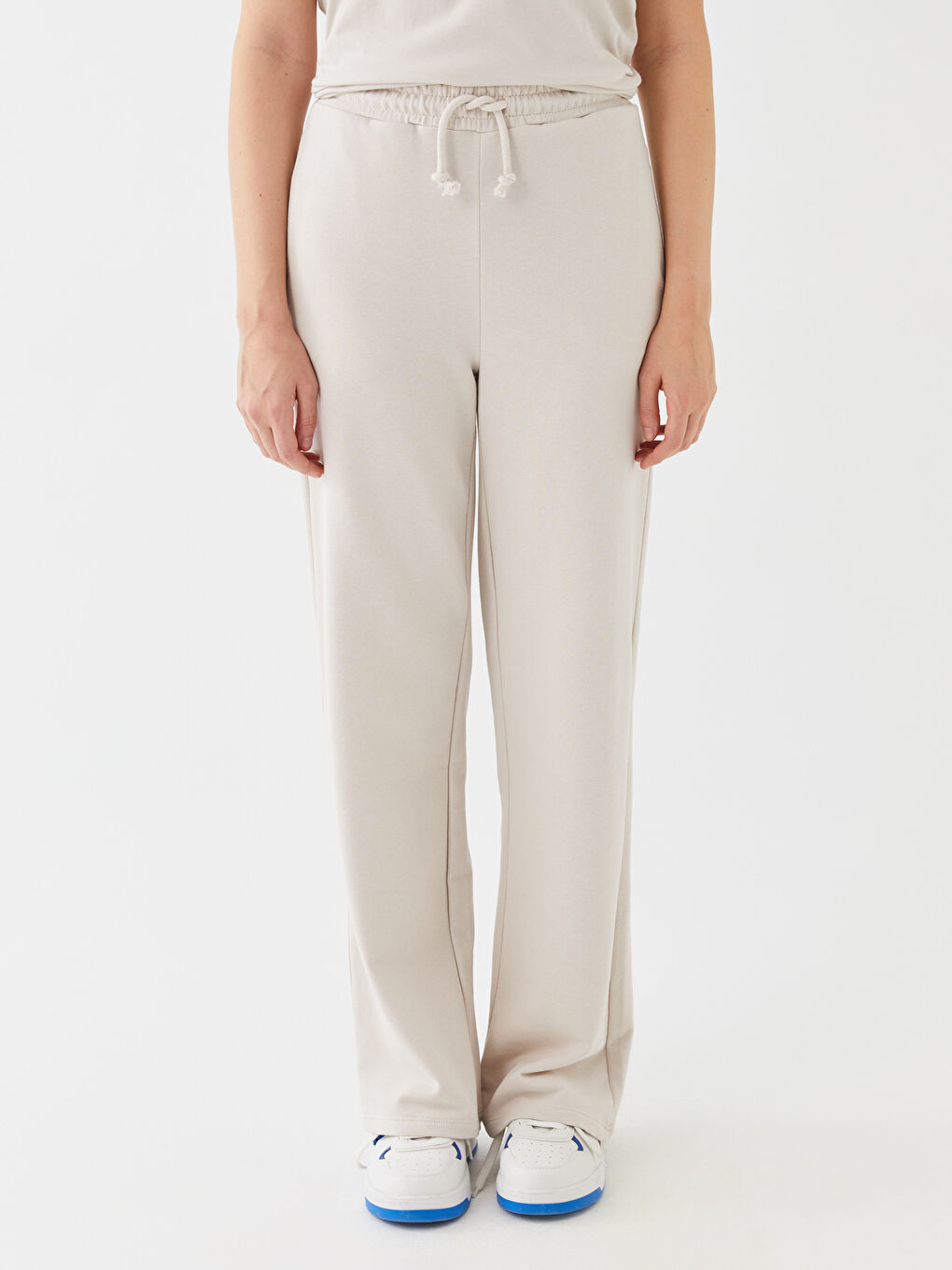 Gri Beli Lastikli Düz Geniş Paça Kadın Eşofman Altı-2