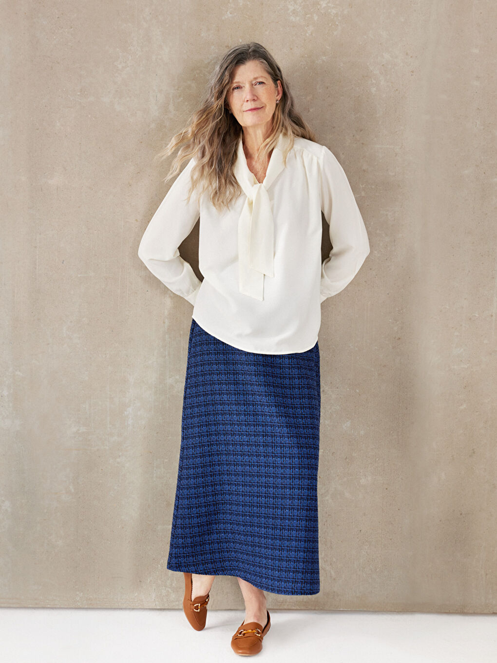 Tie Neck Plain Long Sleeve Women's Blouse-1