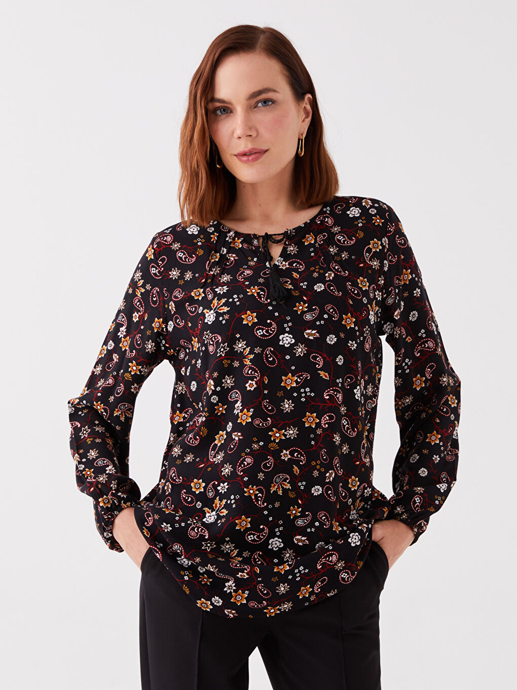 Lacivert Bağlamalı Yaka Desenli Uzun Kollu Kadın Bluz