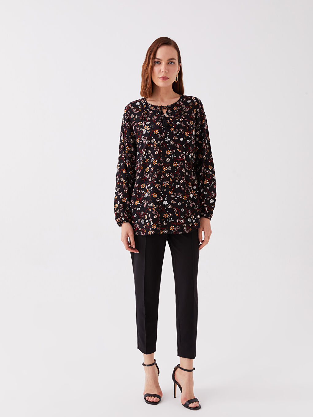 Lacivert Bağlamalı Yaka Desenli Uzun Kollu Kadın Bluz-2