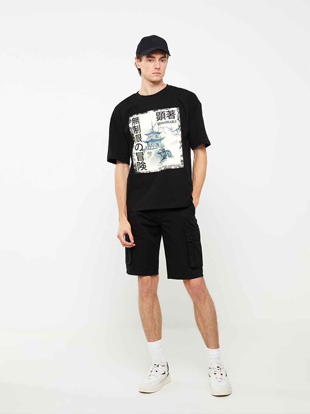 Siyah Bisiklet Yaka Kısa Kollu Baskılı Penye Erkek Tişört-2